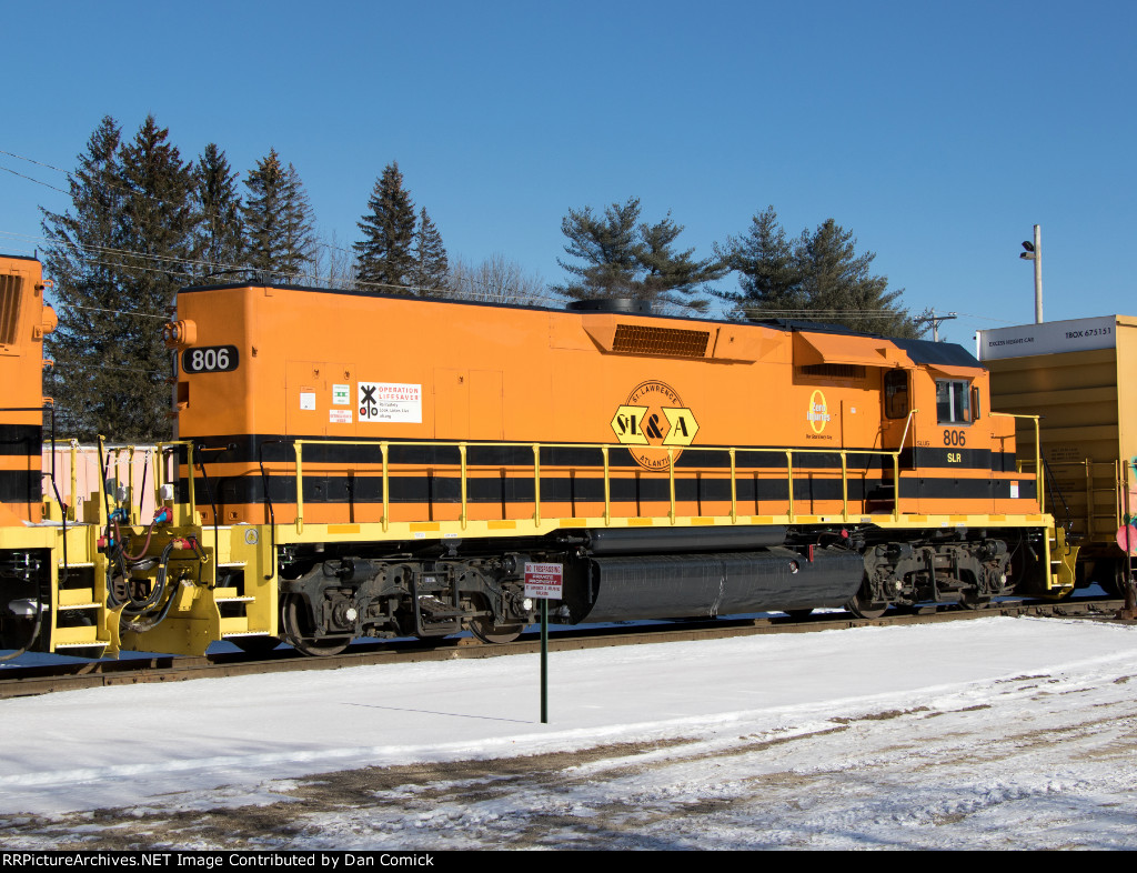 SLR 3806 Leads 512 Back from Danville